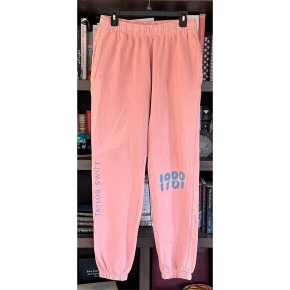 NWOT Taylor Swift 1989 Taylor’s Version Original Tour Merchandise Joggers Small - Picture 1 of 8